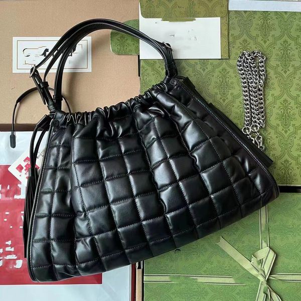 high-quality 2023 new quilted checkered classic women's tote bag single shoulder bag underarm bag
high-quality 2023 new quilted checkered classic women's tote bag single shoulder bag underarm bag