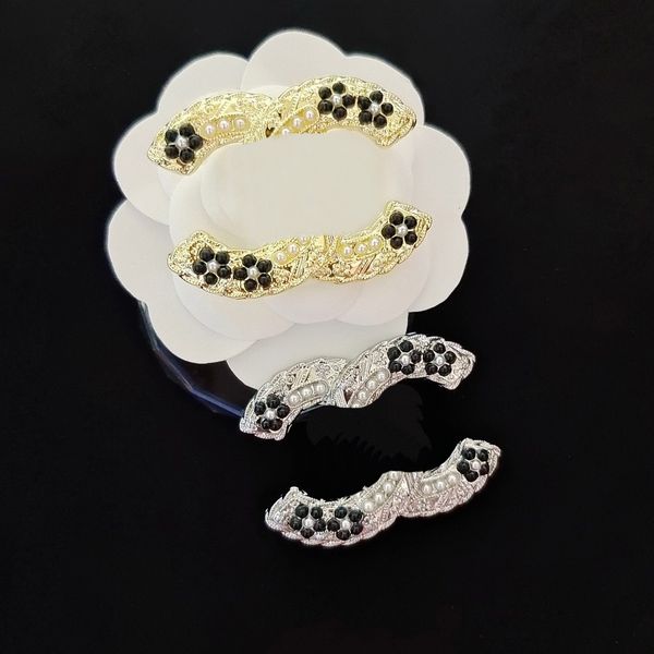 women men designer brand letter brooches 18k gold plated inlay crystal rhinestone jewelry brooch charm pearl pin 2023 marry christmas party, Gray
women men designer brand letter brooches 18k gold plated inlay crystal rhinestone jewelry brooch charm pearl pin 2023 marry christmas party, Gray