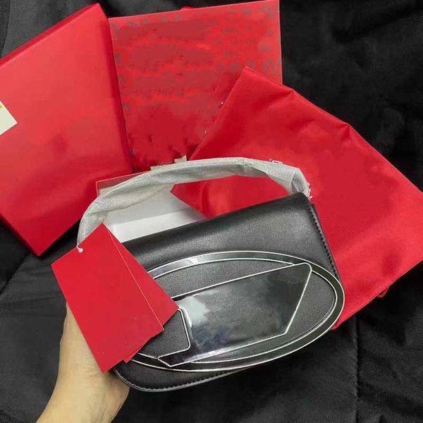 fashion tote bags spicy design saddle 2023 new trend genuine leather shoulder strap crossbody underarm bag girl small luxuries designer bags
fashion tote bags spicy design saddle 2023 new trend genuine leather shoulder strap crossbody underarm bag girl small luxuries designer bags