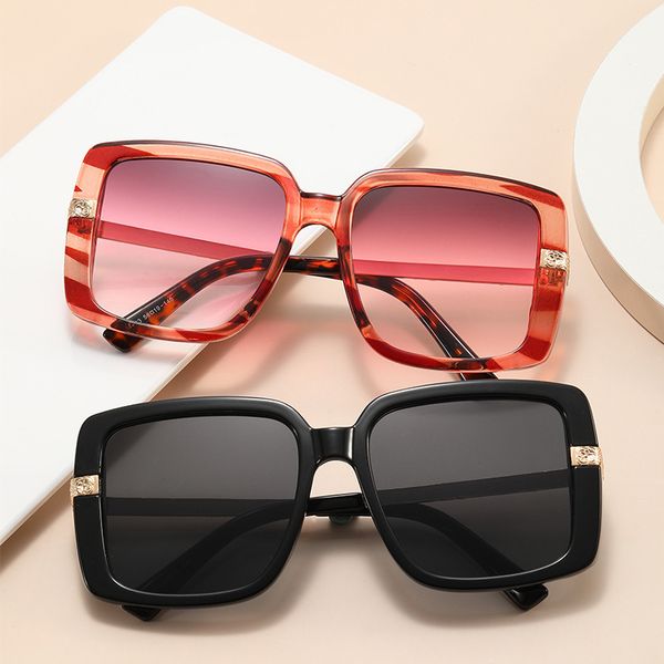 women sunglasses designer brand men sunglasses fashion new large framed sunglasses personality model street p glasses m363, White;black
women sunglasses designer brand men sunglasses fashion new large framed sunglasses personality model street p glasses m363, White;black