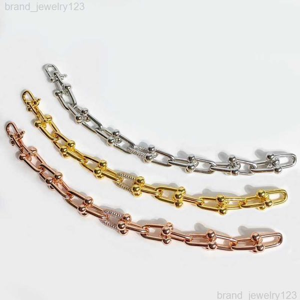 fashion trend u-shaped buckle zircon bracelet original high-quality exquisite women's holiday party jewelry gift, Black
fashion trend u-shaped buckle zircon bracelet original high-quality exquisite women's holiday party jewelry gift, Black