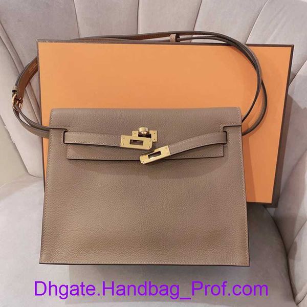 hemrres tote bags original edition for sale bag 2023 new dance bag monochrome bag tc cow leather one shoulder crossbody leather womens bag b 
hemrres tote bags original edition for sale bag 2023 new dance bag monochrome bag tc cow leather one shoulder crossbody leather womens bag b