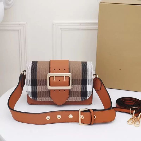 2023 messenger bag women crossbody bags plaid patchwork color shoulder bag detchable shoulder strap canvas handbag clutch the buckle flap ba, Black;red
2023 messenger bag women crossbody bags plaid patchwork color shoulder bag detchable shoulder strap canvas handbag clutch the buckle flap ba, Black;red