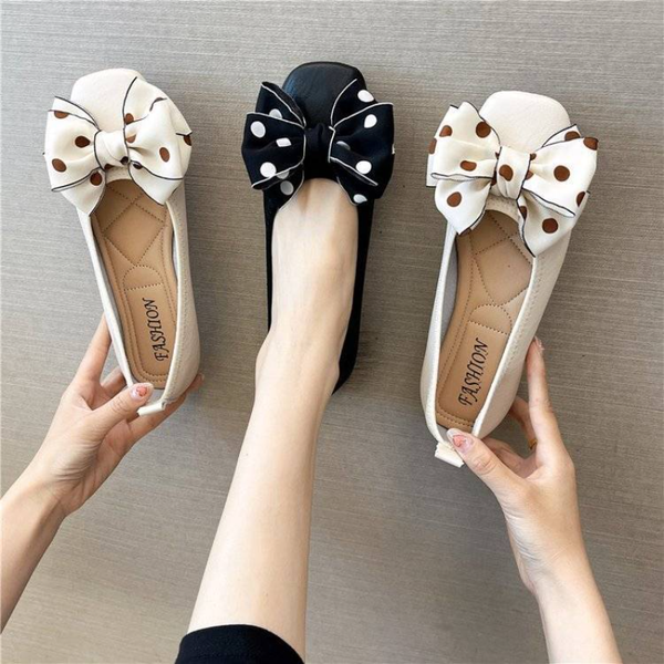 large womens shoes 41 a 43 feet wide instep high-tech bow single shoe women flat maternity shoes soft soled bean shoes women, Black
large womens shoes 41 a 43 feet wide instep high-tech bow single shoe women flat maternity shoes soft soled bean shoes women, Black