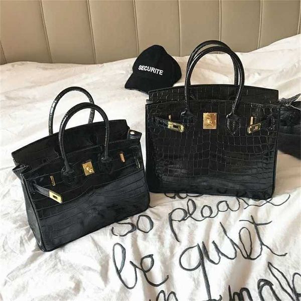 10a h erme s designer birkins handmade emmas real leather womens 2023 handbag versatile trend tibet special chain
10a h erme s designer birkins handmade emmas real leather womens 2023 handbag versatile trend tibet special chain