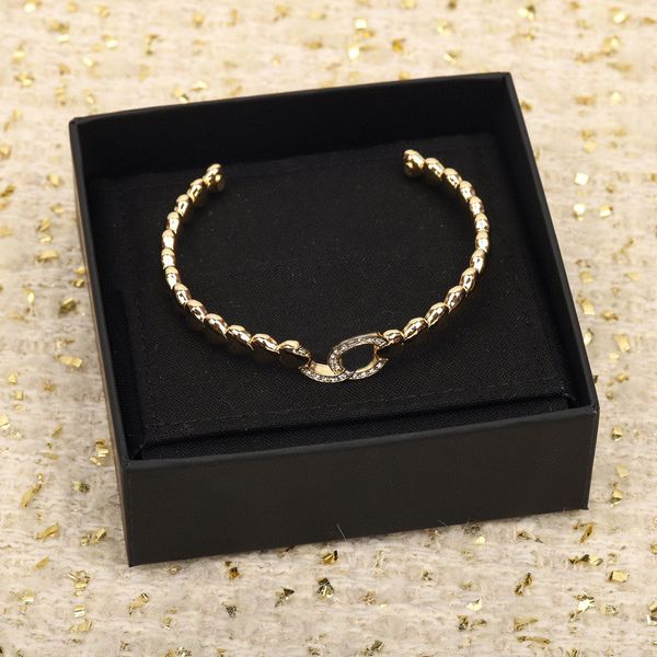 2023 luxury quality charm opened bangle with diamond in 18k gold plated heat shape design have box stamp ps7024b, Golden
2023 luxury quality charm opened bangle with diamond in 18k gold plated heat shape design have box stamp ps7024b, Golden
