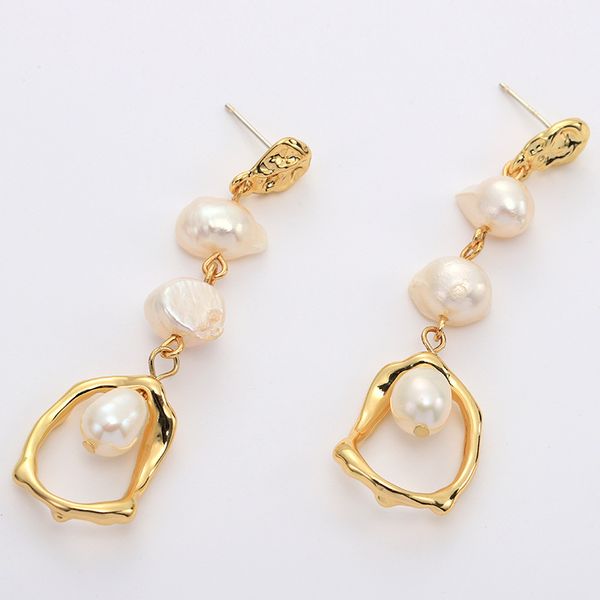 dangle & chandelier fashionable metal gold geometric long freshwater pearl earrings s925 silver needle earrings
dangle & chandelier fashionable metal gold geometric long freshwater pearl earrings s925 silver needle earrings