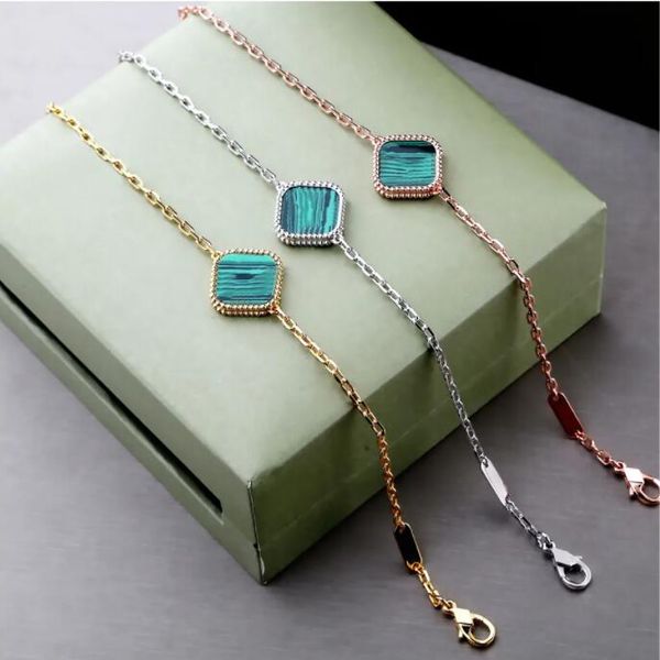 luxury 15mm brand clover designer charm bracelets for women 18k gold silver sweet flower mother of pearl bracelet necklaces jewelry, Golden;silver
luxury 15mm brand clover designer charm bracelets for women 18k gold silver sweet flower mother of pearl bracelet necklaces jewelry, Golden;silver
