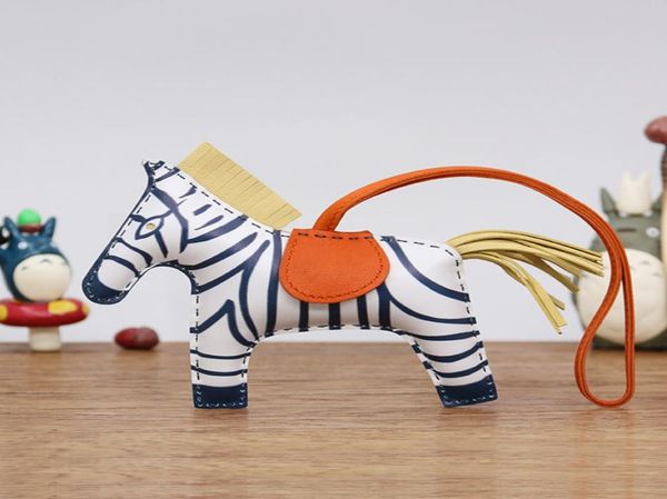 brand new zebra charm handmade real sheep horse bag pendant leather handbag ornament keychains woman accessory 5000391, Slivery;golden
brand new zebra charm handmade real sheep horse bag pendant leather handbag ornament keychains woman accessory 5000391, Slivery;golden