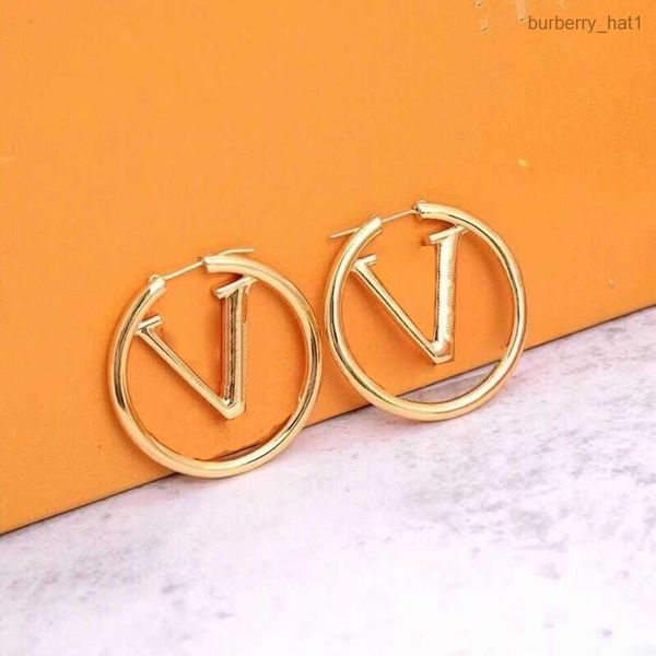 fashion designer earrings ear stud brand designers gold plated geometry double letters earring classical women wedding party jewerlry, Golden
fashion designer earrings ear stud brand designers gold plated geometry double letters earring classical women wedding party jewerlry, Golden