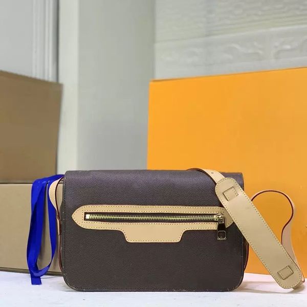 2023 vintage shoulder bag flap messenger bags crossbody handbag purse canvas leather classic letter old flower adjustable strap clutch zippe, Black;red
2023 vintage shoulder bag flap messenger bags crossbody handbag purse canvas leather classic letter old flower adjustable strap clutch zippe, Black;red
