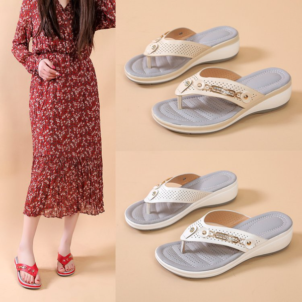2023 new flip-flops summer womens shoes metal buckle beach sandals with soft-soled wedges rivet fashion casual womens sandals., Black
2023 new flip-flops summer womens shoes metal buckle beach sandals with soft-soled wedges rivet fashion casual womens sandals., Black