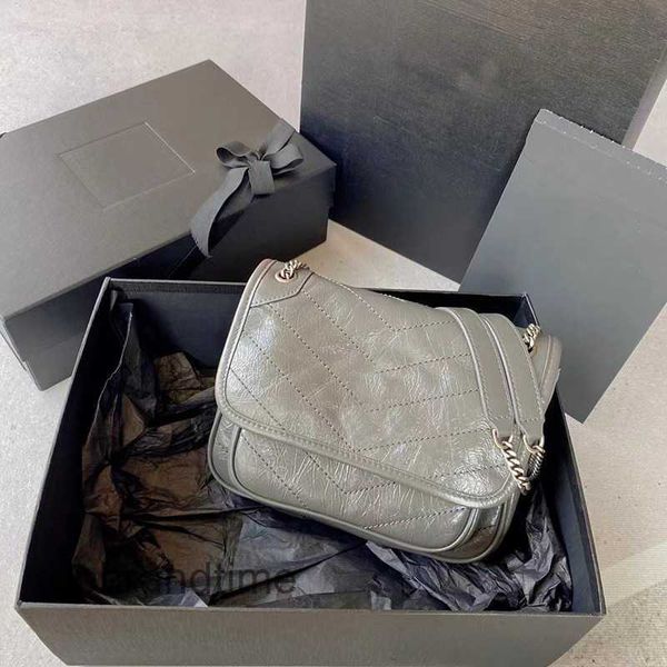 chain yssbags hands wood designer outlet niki satchel postman original bag factory leather new version buckle women's bag elephant plea
chain yssbags hands wood designer outlet niki satchel postman original bag factory leather new version buckle women's bag elephant plea