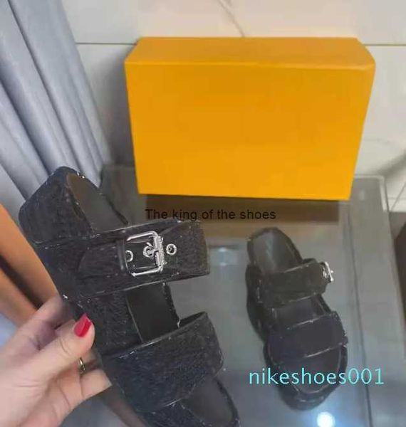 bom dia flat mule sandals 1a3r5m cool effortlessly stylish slides 2 straps with adjusted gold buckles women summer slippers plush, Black
bom dia flat mule sandals 1a3r5m cool effortlessly stylish slides 2 straps with adjusted gold buckles women summer slippers plush, Black