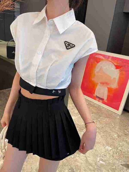 women's blouses & shirts designer 2023 summer new high grade short triangle polo collar sweatshirt design sense shirt rr2i, White
women's blouses & shirts designer 2023 summer new high grade short triangle polo collar sweatshirt design sense shirt rr2i, White