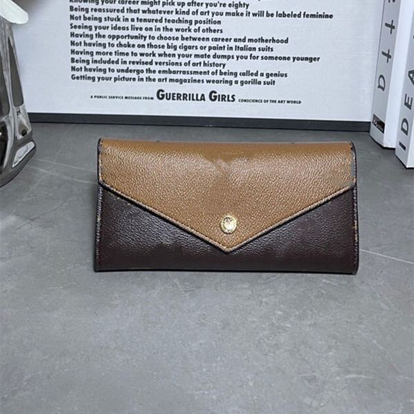 brand 2023 new old flower envelope wallet, real pickup card bag, multiple card positions, women's bean middle length wallet, Red;black
brand 2023 new old flower envelope wallet, real pickup card bag, multiple card positions, women's bean middle length wallet, Red;black