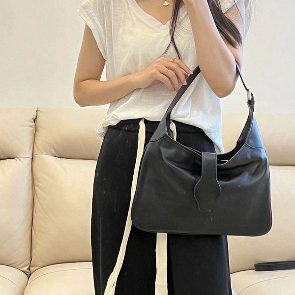 aphrodite shoulder bag soft leather designer women shiny gold toned hardware crescent shaped handbags magnetic closure with double g underar
aphrodite shoulder bag soft leather designer women shiny gold toned hardware crescent shaped handbags magnetic closure with double g underar