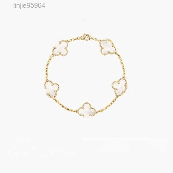luxury clover four designer fashion charm bracelets for girls women 18k gold silver black white red green brand bracelet wedding party jewel, Golden;silver
luxury clover four designer fashion charm bracelets for girls women 18k gold silver black white red green brand bracelet wedding party jewel, Golden;silver