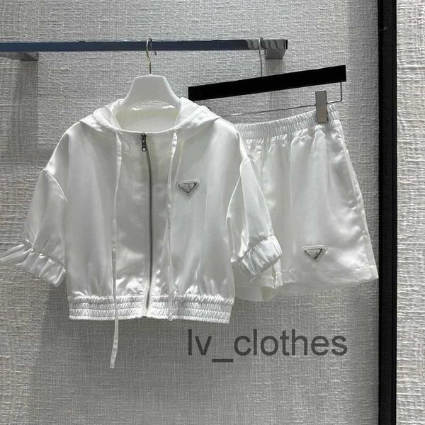 2023 women's sportswear two piece set designer brand clothing women's fashion hoodie yoga suit set summer jogger casual outdoor su, Gray
2023 women's sportswear two piece set designer brand clothing women's fashion hoodie yoga suit set summer jogger casual outdoor su, Gray