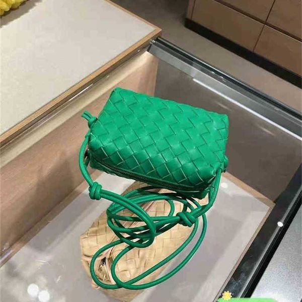 luxurys bag handbag venetas bags designer bottegas baodiejia loop mini woven camera soft knot single shoulder messenger crossbody zc
luxurys bag handbag venetas bags designer bottegas baodiejia loop mini woven camera soft knot single shoulder messenger crossbody zc