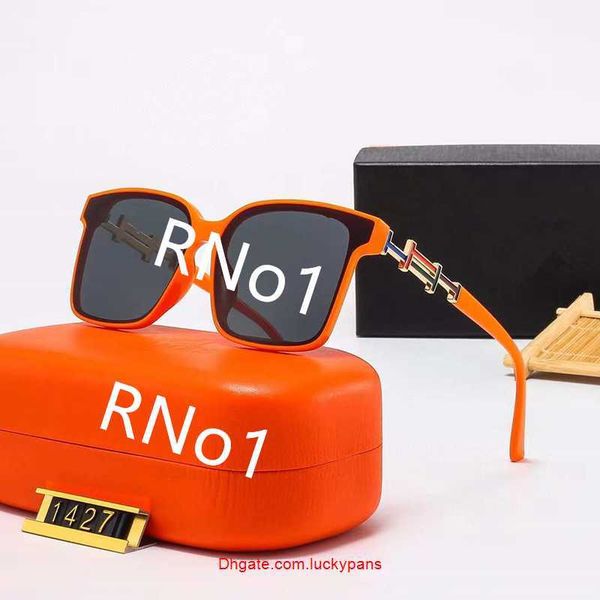new fashion sunglass luxury pc frame designer men women classic popular uv protection shading pattern lens sunglasses with box, White;black
new fashion sunglass luxury pc frame designer men women classic popular uv protection shading pattern lens sunglasses with box, White;black
