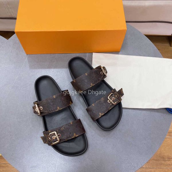2023 designers sandals luxurys slides fashionable summer slipper flats for women and men brown leather sandal old flower leather shoes with, Black
2023 designers sandals luxurys slides fashionable summer slipper flats for women and men brown leather sandal old flower leather shoes with, Black