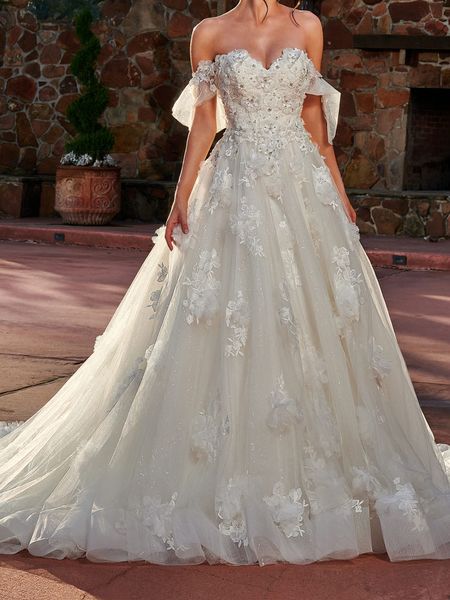 gorgeous wedding dress court train strapless zipper back tulle with 3d flowers applique with beads bridal gowns detachable off the shoulder, White
gorgeous wedding dress court train strapless zipper back tulle with 3d flowers applique with beads bridal gowns detachable off the shoulder, White