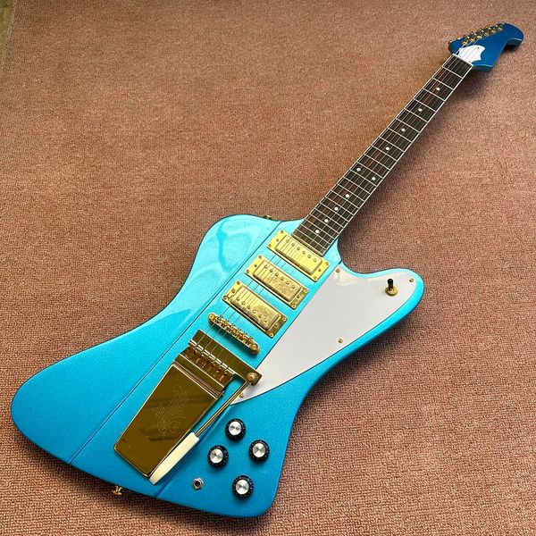 custom shop, silver pink blue electric guitar, rosewood fingerboard, gold hardware, vibrato system 22frets guitar ing
custom shop, silver pink blue electric guitar, rosewood fingerboard, gold hardware, vibrato system 22frets guitar ing
