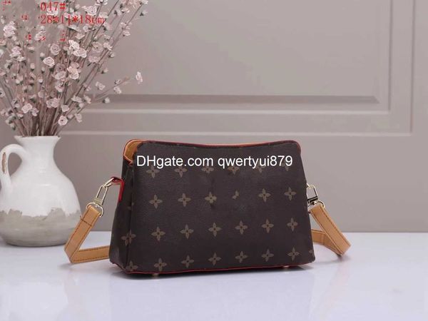 shoulder bags luxurys designers fashion womens crossbody wallet backpack handbags purses card holder handbag shoulder tote bags mini bag wal
shoulder bags luxurys designers fashion womens crossbody wallet backpack handbags purses card holder handbag shoulder tote bags mini bag wal