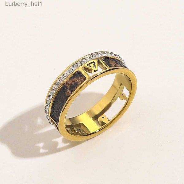designer branded rings women 18k gold plated crystal faux leather stainless steel love wedding jewelry supplies ring fine carving finger rin, Silver
designer branded rings women 18k gold plated crystal faux leather stainless steel love wedding jewelry supplies ring fine carving finger rin, Silver