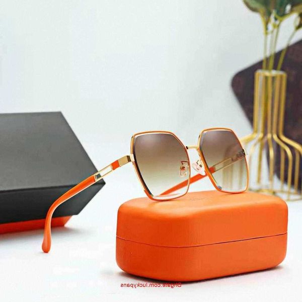luxury designer sunglasses for men women mirror metal frame pilot sunglass classic vintage eyewear anti uv h fashion 95hp, White;black
luxury designer sunglasses for men women mirror metal frame pilot sunglass classic vintage eyewear anti uv h fashion 95hp, White;black