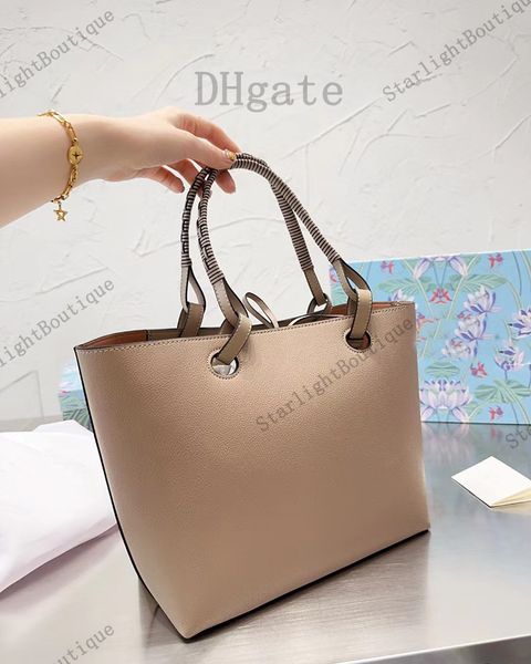 tote series tote bag open grain calf leather printed shoulder bag for women's shopping handbag in brown stylish one shoulder handbag
tote series tote bag open grain calf leather printed shoulder bag for women's shopping handbag in brown stylish one shoulder handbag