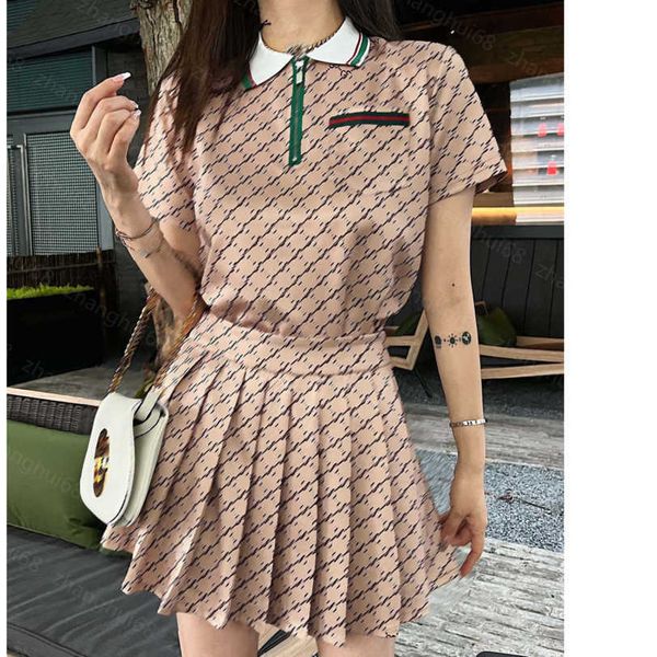 23ss skirt set womens designer clothing contrasting color lapel presbytero letter polo shirt short-sleeved t-shirt pleated skirt sets womens, White
23ss skirt set womens designer clothing contrasting color lapel presbytero letter polo shirt short-sleeved t-shirt pleated skirt sets womens, White