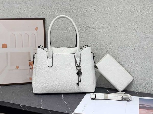 leather retro designer shoulder bag shopping bags lady embossing totes bag womens crossbody evening purse casual wallets
leather retro designer shoulder bag shopping bags lady embossing totes bag womens crossbody evening purse casual wallets