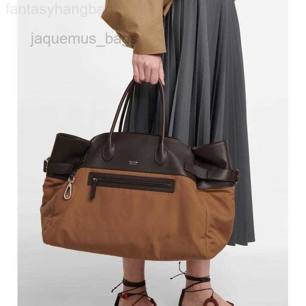 the row designer bags leather bag margaux 17 nylon collar large capacity travel handbag tote color collar leather bag for men and womenclass
the row designer bags leather bag margaux 17 nylon collar large capacity travel handbag tote color collar leather bag for men and womenclass