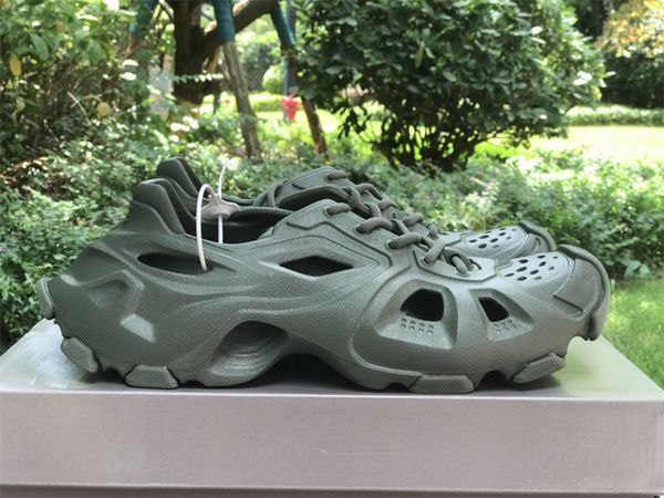 slippers sandals monocolor army greensports slippers designer shoes outdoor shoes with original box, Black
slippers sandals monocolor army greensports slippers designer shoes outdoor shoes with original box, Black