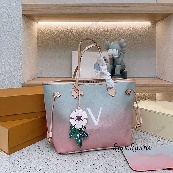 new designer bags luxury bags high value shopping bags simple atmosphere large capacity handbag women shopping shoulder bag small purse insi
new designer bags luxury bags high value shopping bags simple atmosphere large capacity handbag women shopping shoulder bag small purse insi