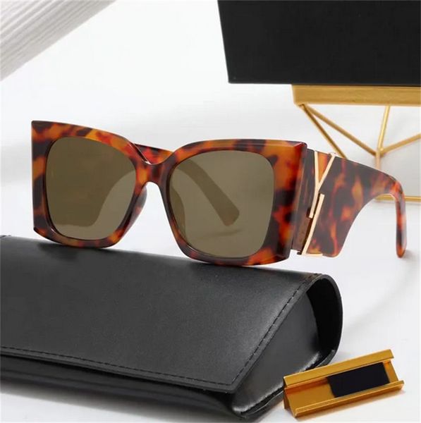 2023 mens sunglasses designer sunglasses letters luxury glasses frame letter lunette glasses fowomen oversizd polarized senior shades protec, White;black 
2023 mens sunglasses designer sunglasses letters luxury glasses frame letter lunette glasses fowomen oversizd polarized senior shades protec, White;black