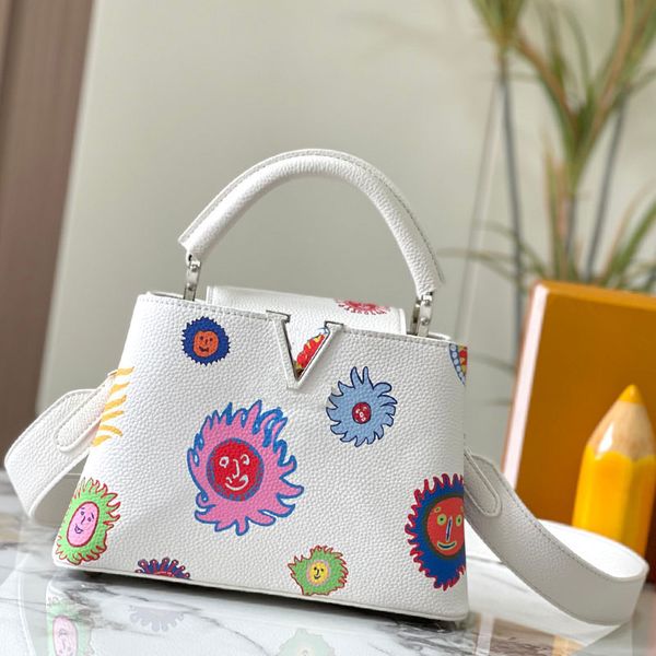 2023 four seasons fashion new cowhide pattern v inset gold tote bag light luxury hand bill of lading shoulder cross-body large capacity wome
2023 four seasons fashion new cowhide pattern v inset gold tote bag light luxury hand bill of lading shoulder cross-body large capacity wome