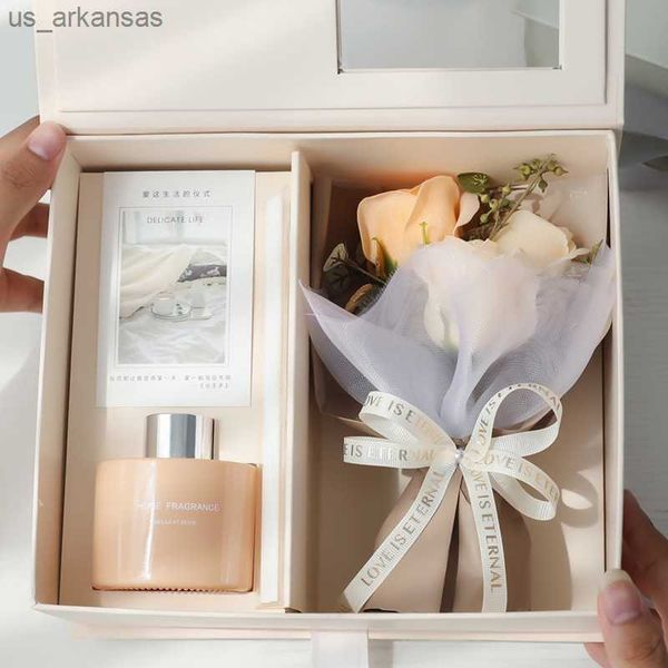 march 8th women's day gift reed diffuser dried flower set hand bouquet birthday gift soap flower gift box. l230523
march 8th women's day gift reed diffuser dried flower set hand bouquet birthday gift soap flower gift box. l230523