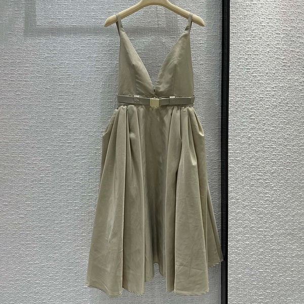 spring summer women sleeveless skirt lady solid color exquisite timeless luxury new style high waist dress female est fashionable clothes on, Black;gray
spring summer women sleeveless skirt lady solid color exquisite timeless luxury new style high waist dress female est fashionable clothes on, Black;gray