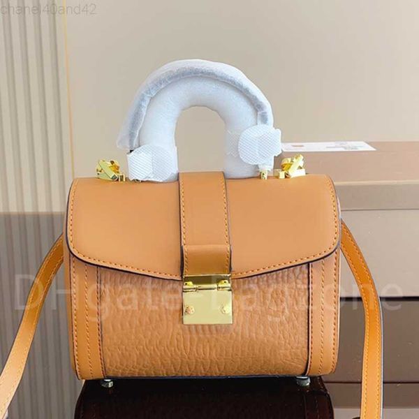 bags women fashion shoulder brown modern classic handbag temperament totes luxury wallets shopping purse card holder
bags women fashion shoulder brown modern classic handbag temperament totes luxury wallets shopping purse card holder