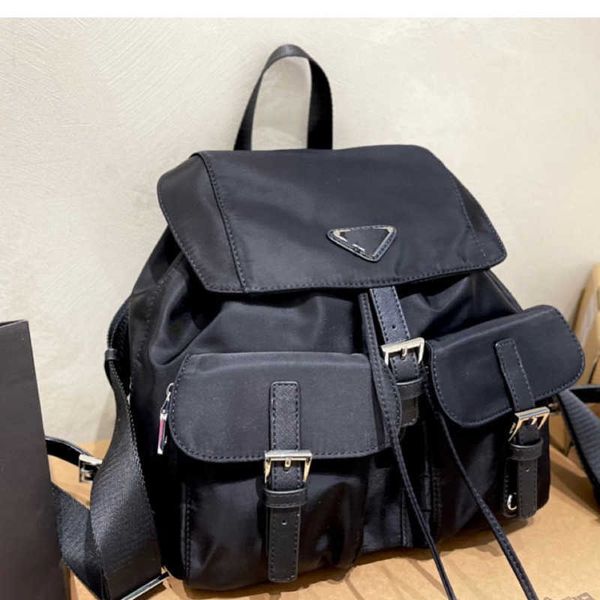 designer shoulder fashion bag new women's canvas backpack travel bag large capacity multi-functional outdoor sports backpack
designer shoulder fashion bag new women's canvas backpack travel bag large capacity multi-functional outdoor sports backpack