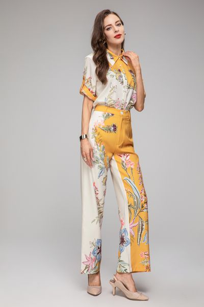 women's two piece pants 2023 summer new polo collar printed shirt with pants set, White
women's two piece pants 2023 summer new polo collar printed shirt with pants set, White