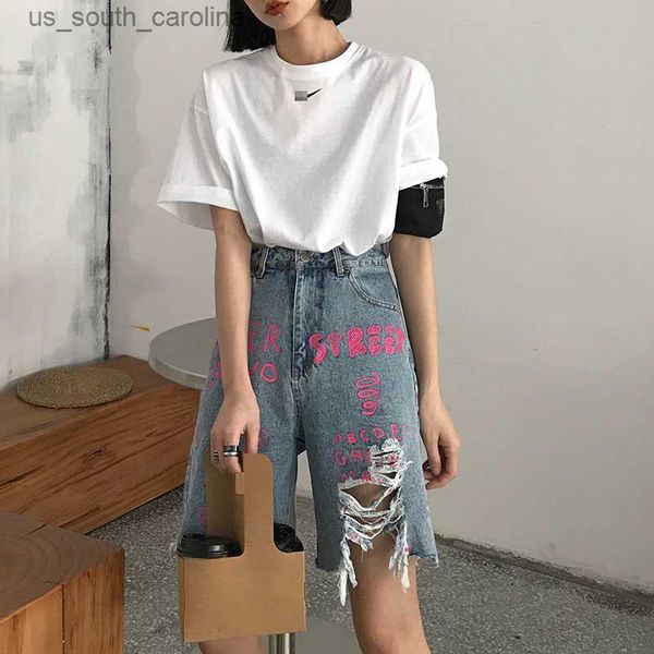 s-5xl high waist denim shorts women summer letter print ripped wide leg pants fashion women's jeans hip hop streetwears l230522, White;black
s-5xl high waist denim shorts women summer letter print ripped wide leg pants fashion women's jeans hip hop streetwears l230522, White;black