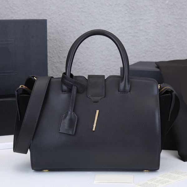 large capacity tote bag women black shoulder bags designer handbag hardware letter buckle accessories cowhide leather zipper open hand bags
large capacity tote bag women black shoulder bags designer handbag hardware letter buckle accessories cowhide leather zipper open hand bags