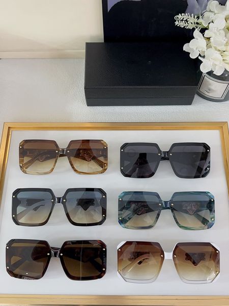 luxury sunglasses lens designer women's men's goggles premium glasses women's glasses frame vintage metal sunglasses with box, White;black
luxury sunglasses lens designer women's men's goggles premium glasses women's glasses frame vintage metal sunglasses with box, White;black