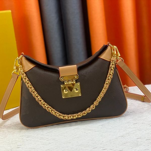 fashion crossbody versatile women's bag classic letter printing design woven handle outdoor handbag with series code
fashion crossbody versatile women's bag classic letter printing design woven handle outdoor handbag with series code