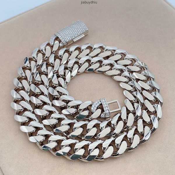 wholesale hip hop moissanite clasp 13mm 925 sterling silver cuban link chain handmade necklace
wholesale hip hop moissanite clasp 13mm 925 sterling silver cuban link chain handmade necklace