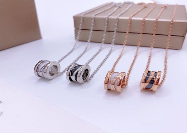 designer jewelry necklaces rose gold silver stainless steel luxury simple cross pattern buckle love necklacewomen mens bracelets b5869886
designer jewelry necklaces rose gold silver stainless steel luxury simple cross pattern buckle love necklacewomen mens bracelets b5869886